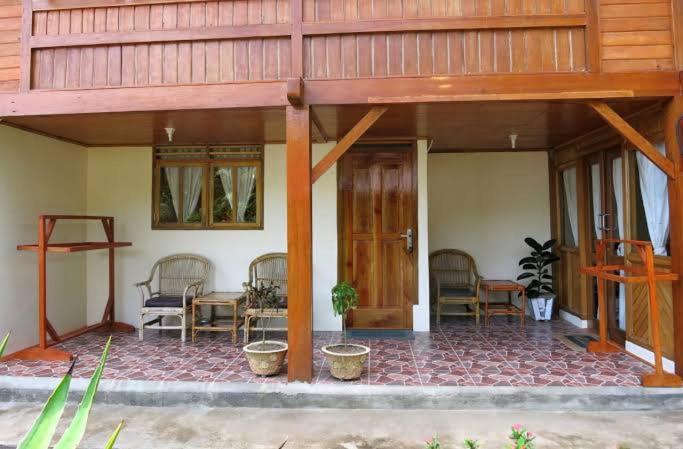 Two Fish Resort Lembeh 비퉁 외부 사진