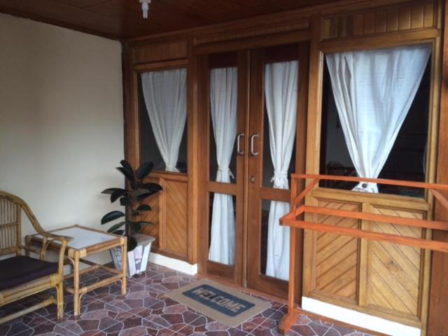 Two Fish Resort Lembeh 비퉁 외부 사진