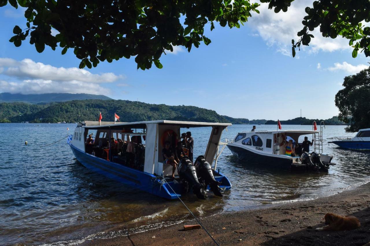 Two Fish Resort Lembeh 비퉁 외부 사진