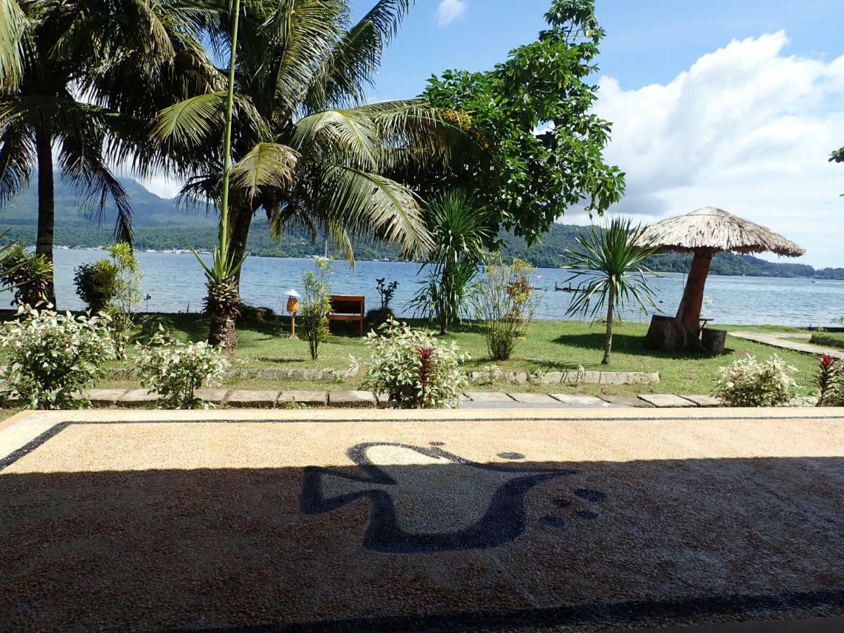 Two Fish Resort Lembeh 비퉁 외부 사진